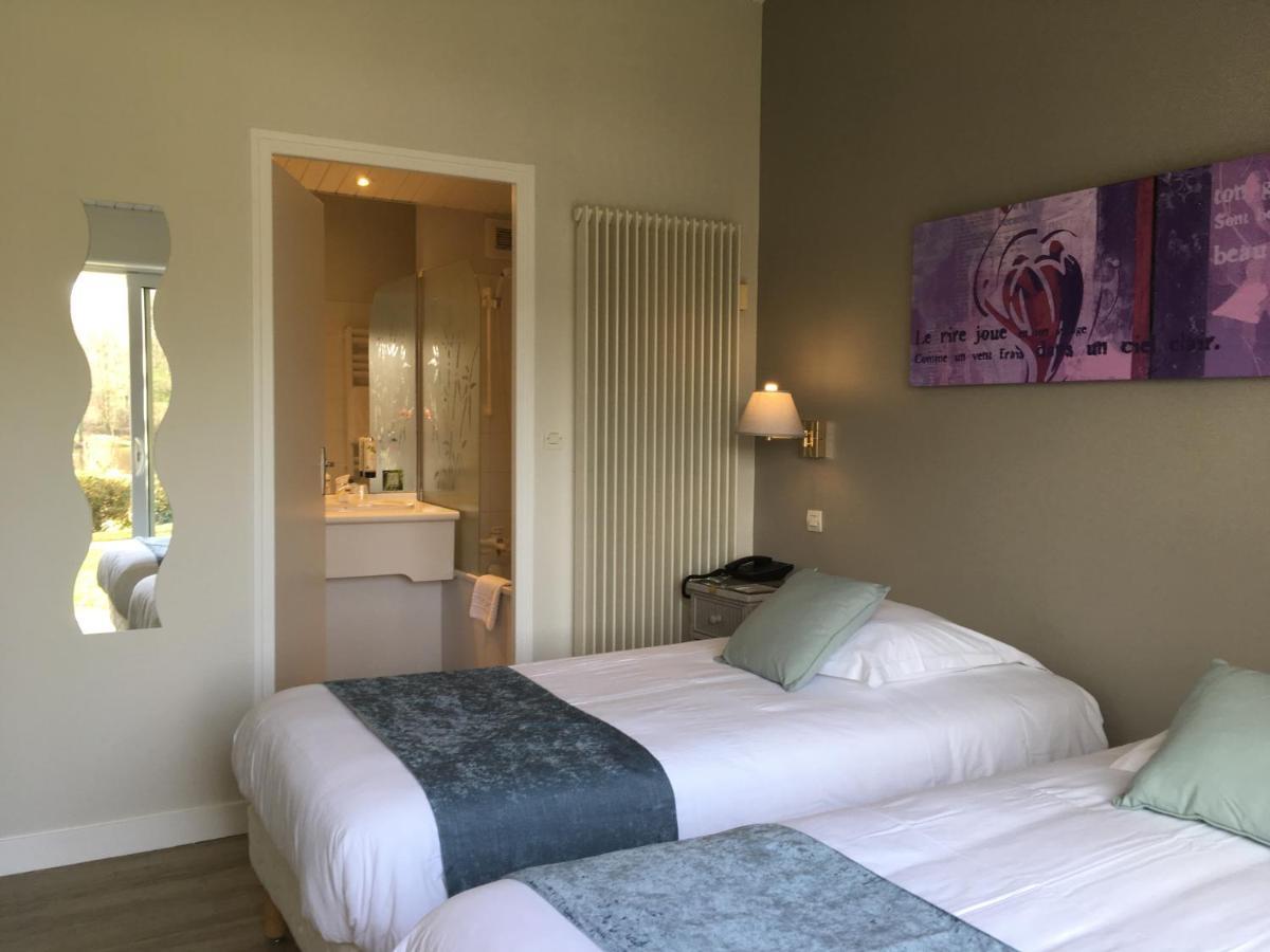 Logis Hotel Val De Vienne Le Vigeant Bagian luar foto
